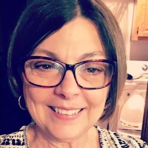 Meet your Posher, Pam